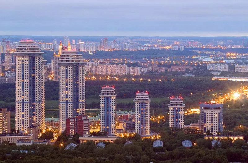 Как влияет фактор сезонности на рынок дорогого жилья столицы