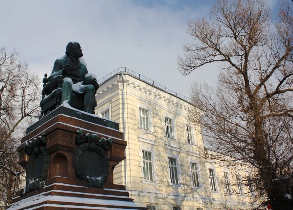 Улица Большая Пироговская. Цены на квартиры, инфраструктура, расположение