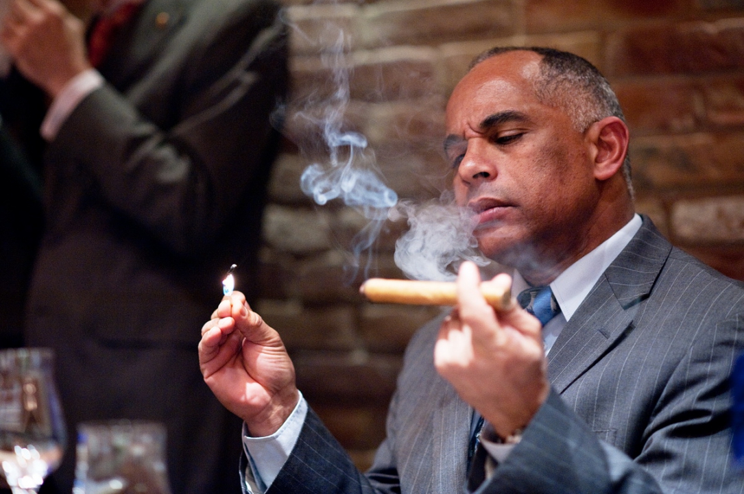 Элитные жилые комплексы, оборудованные курительными комнатами