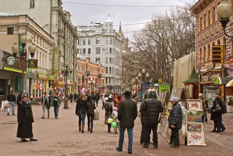 Близость пешеходных улиц в центре Москвы снижает спрос на элитную недвижимость