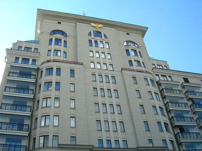 Средняя стоимость квадратного метра на вторичном рынке элитного жилья составляет 18 тыс. долларов