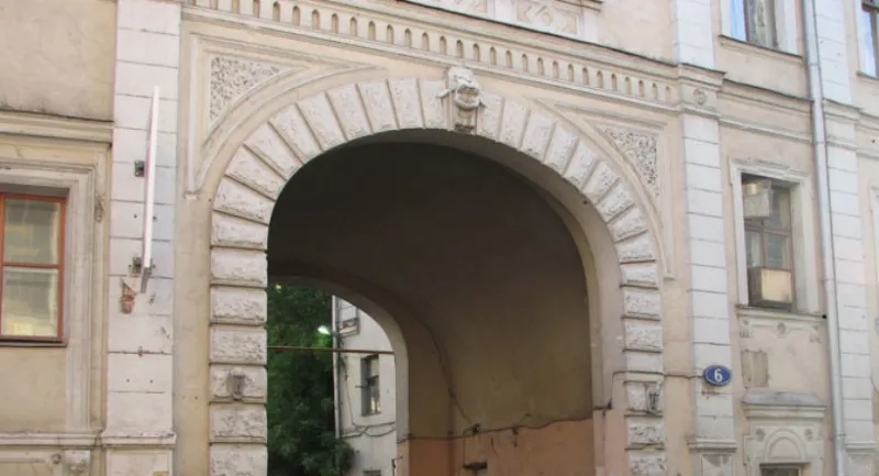 Столичные власти продают старинную усадьбу на Чистых прудах