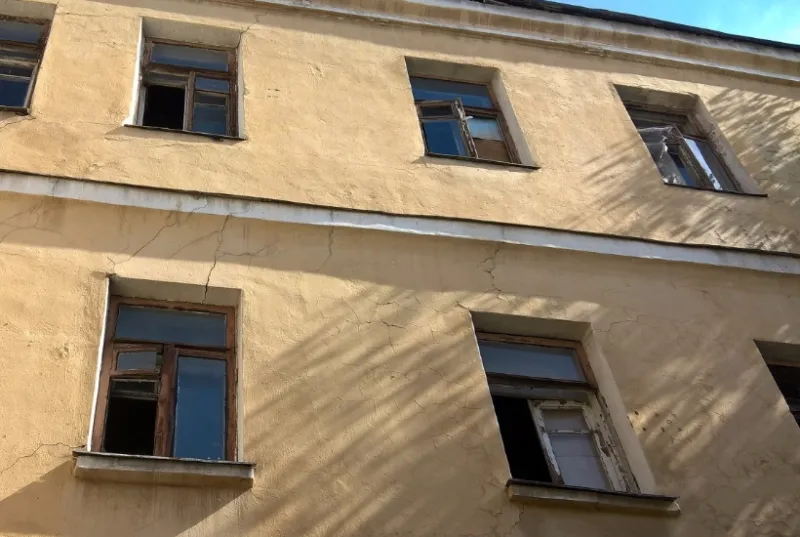 Власти Москвы продают здание рядом с «Домом с атлантами» на Китай-городе