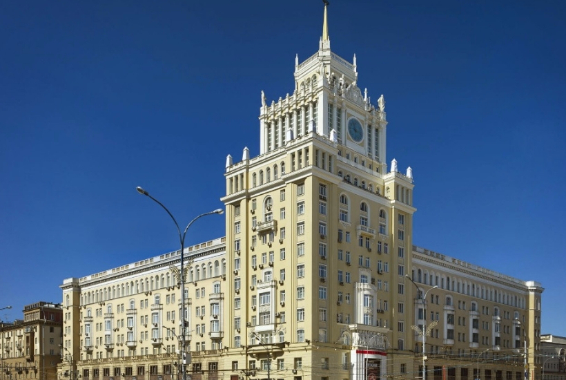 Компания «Галс-Девелопмент» установила новое лифтовое оборудование в отеле «Пекин»