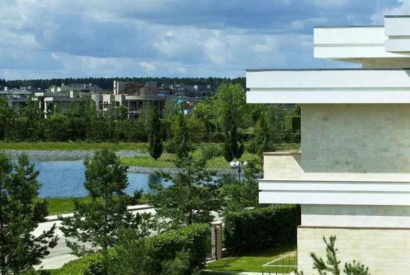 Самым популярным премиальным поселком Подмосковья стал «Ренессанс Парк»