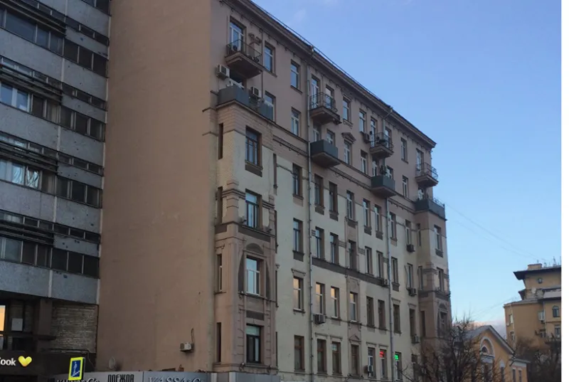 Власти Москвы продают часть доходного дома у Нового Арбата