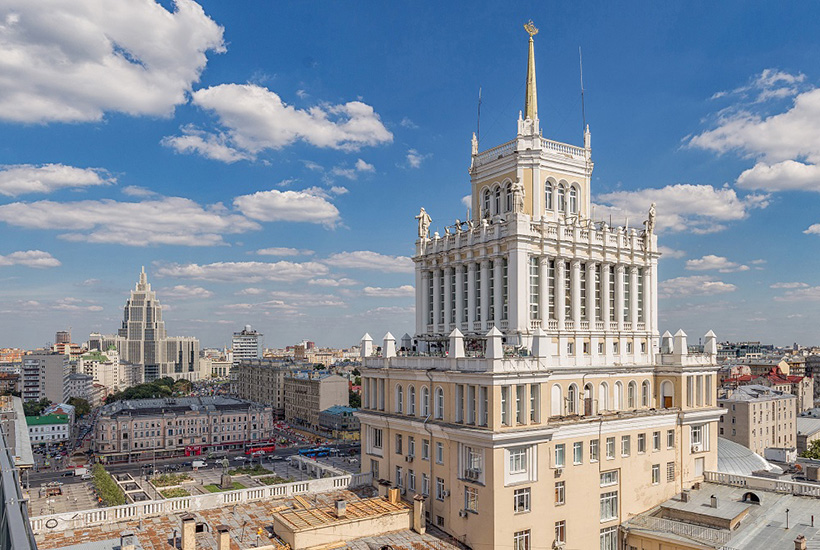 «Галс» завершил сделку по продаже гостиницы «Пекин» в центре Москвы