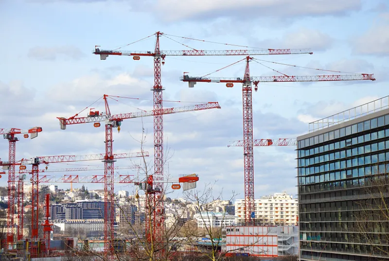 Предложение московских новостроек на котловане снизилось почти на 10% за год