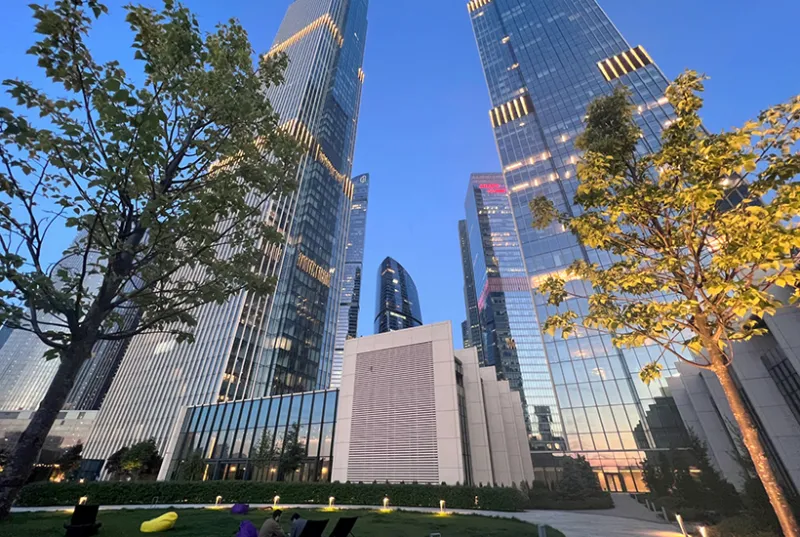 Площадь строящихся небоскребов Москвы выросла на четверть за год