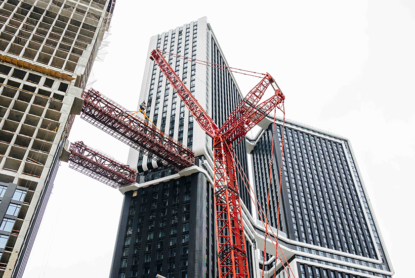 «Донстрой» поднял все «парящие» мосты в ЖК «Событие»