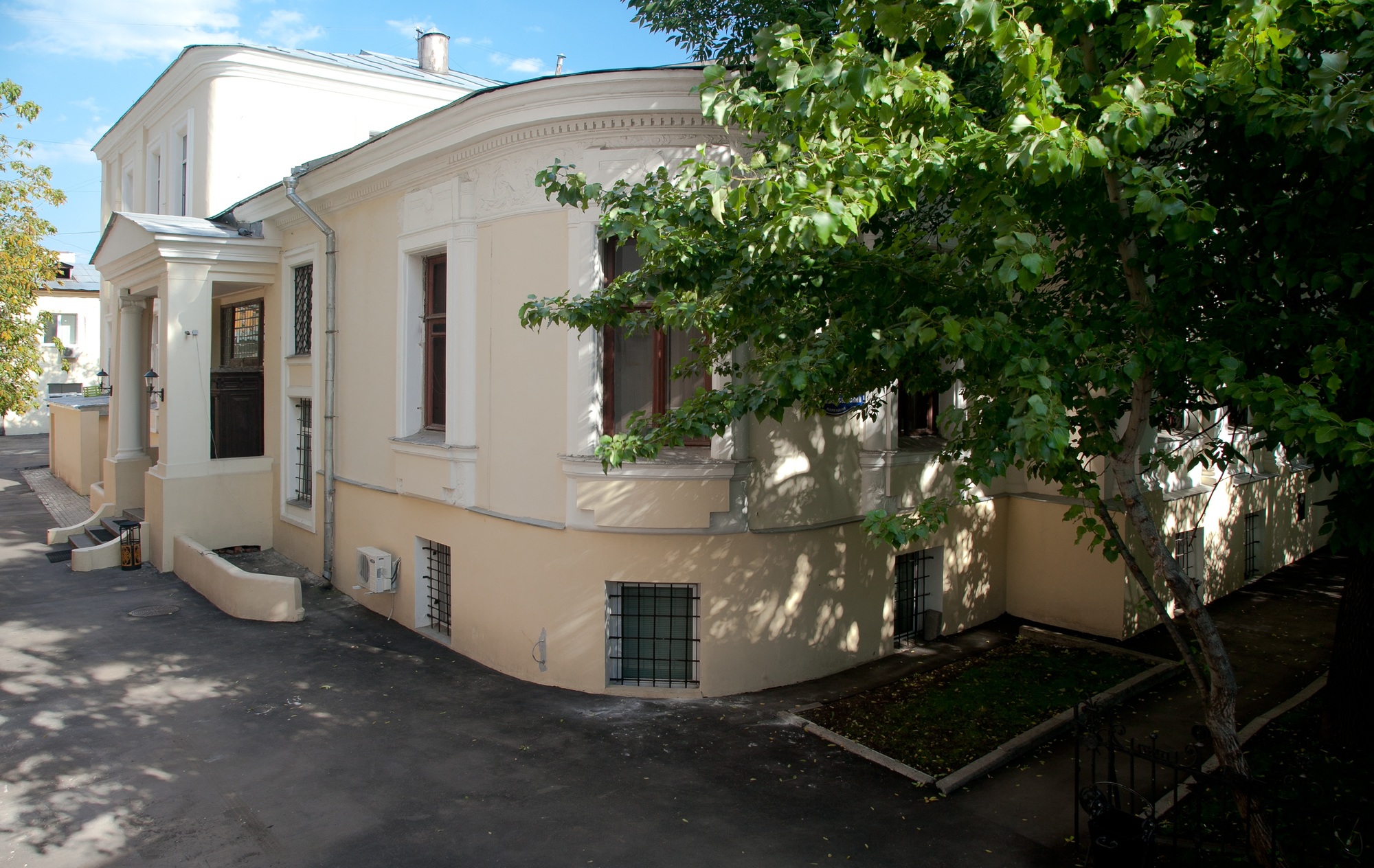 Особняк Ивана Коровина. Какую недвижимость покупают бизнесмены из списка «Форбс»