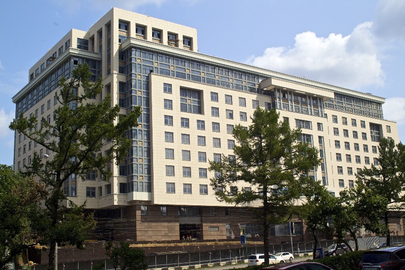 Новый Арбат, 32: Апарт-отель под управлением Marriott