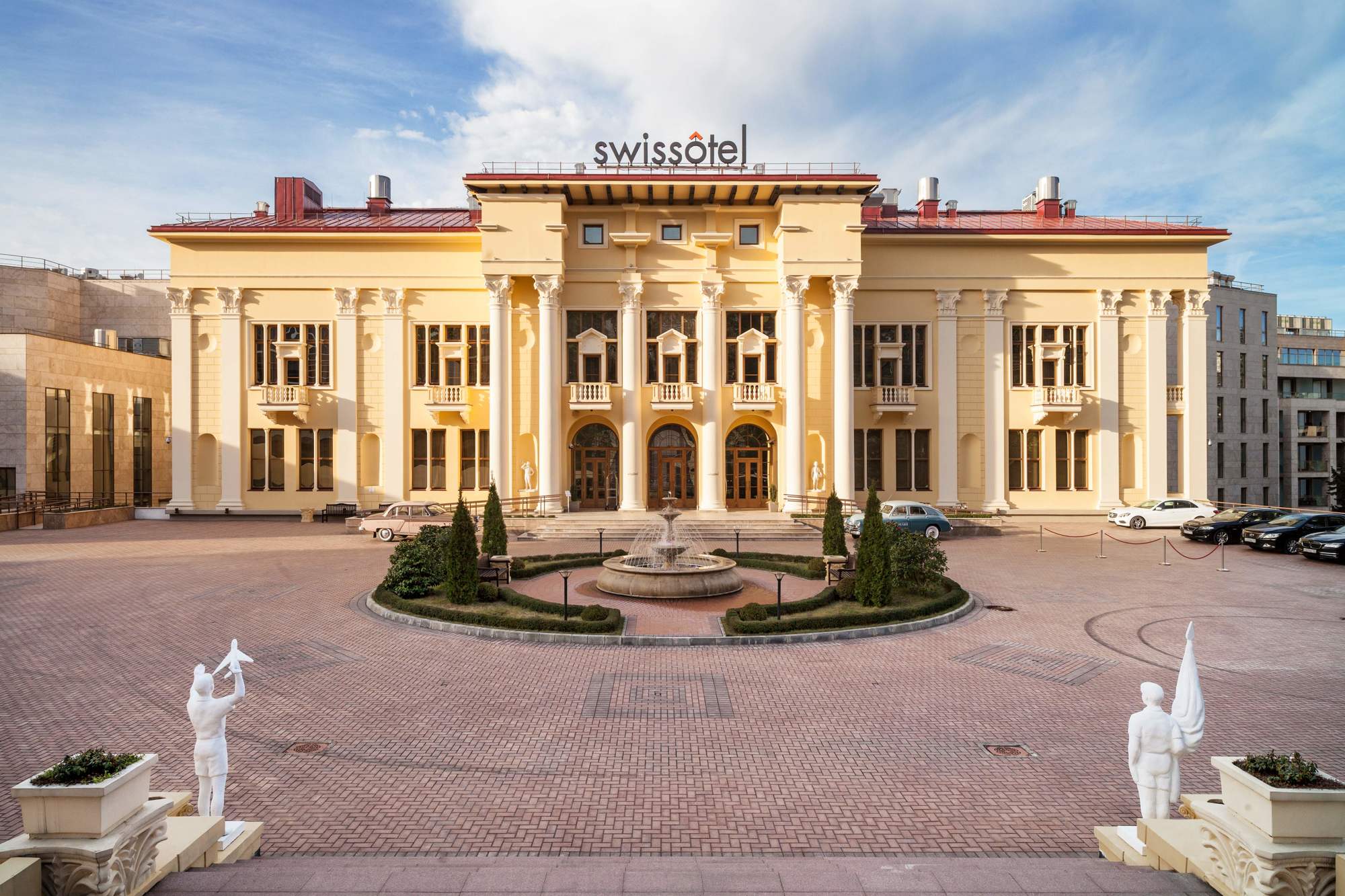 Отель «Камелия»: найти в Сочи апартаменты с собственным пляжем сложно, но можно