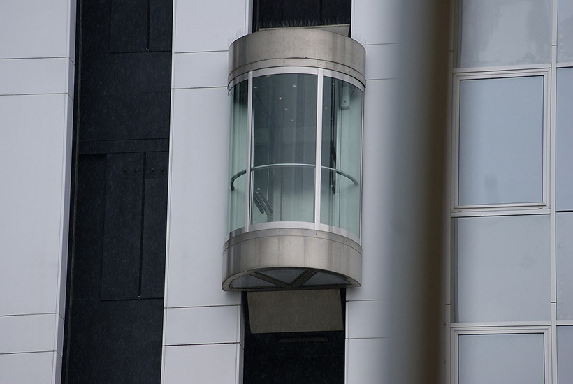 Время подъема: как китайские производители решили проблему с лифтами в России