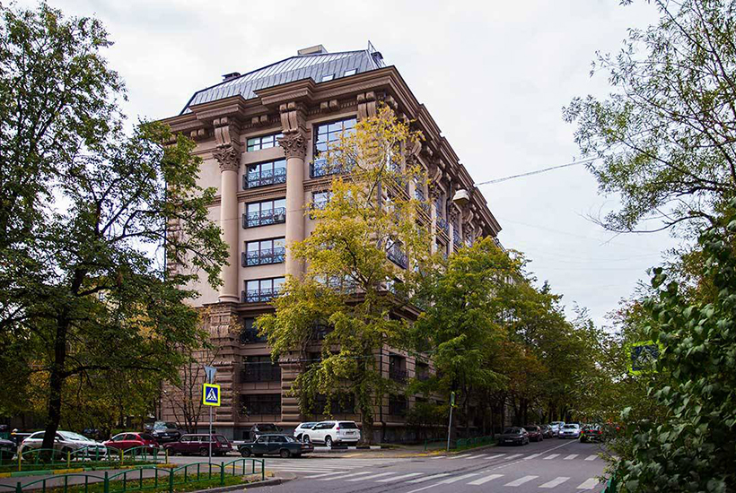 Манхэттен Хаус